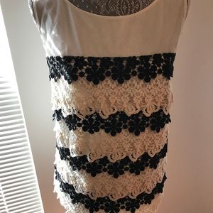 Ann Taylor sleeveless black and white lace top